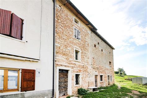 Houses for sale Erbezzo .